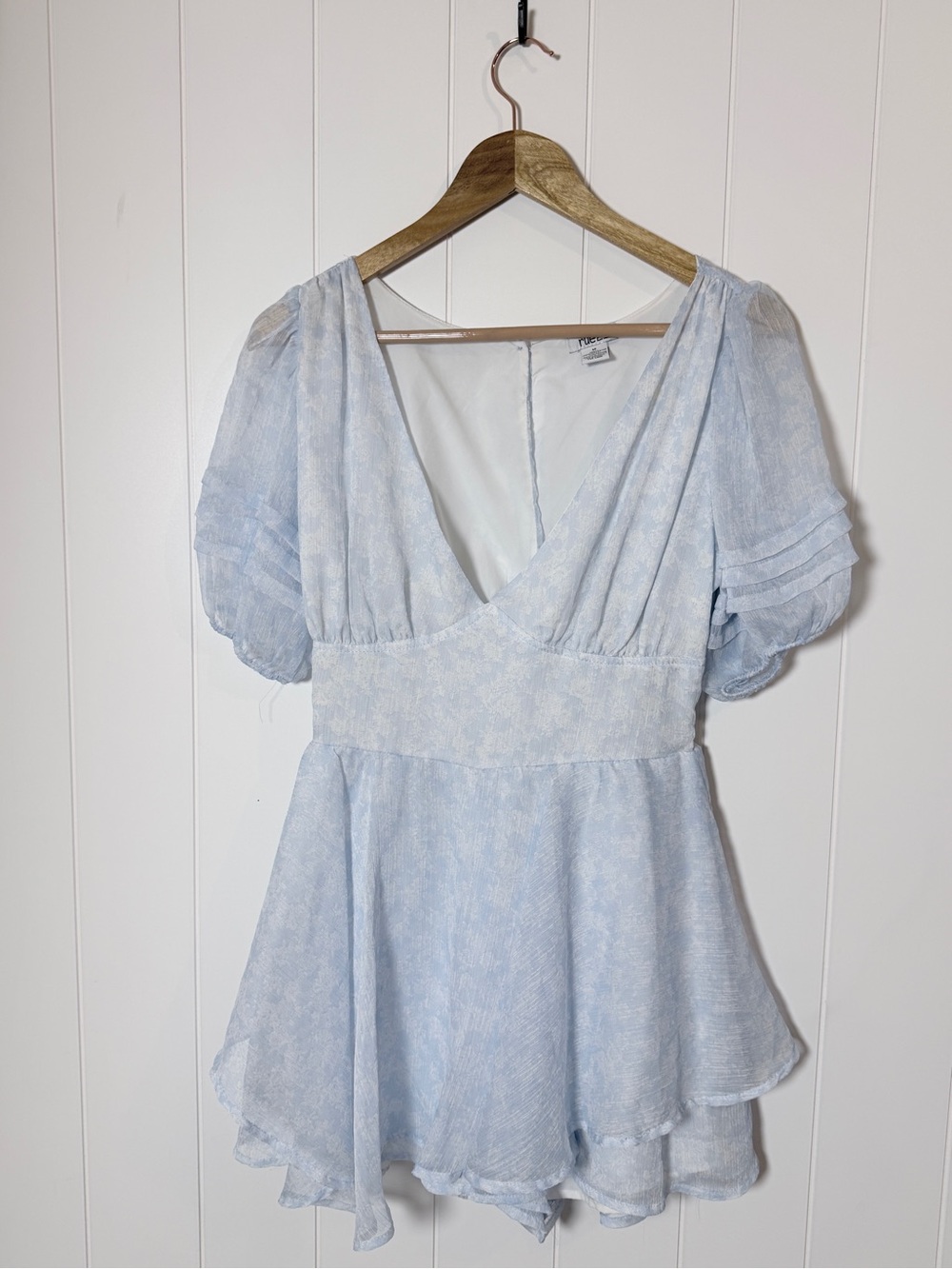 Rue21 Light Blue Puff-Sleeve V-Neck Tunic